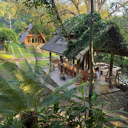 Ban Kaew Mo Ra Glamping & Restaurant Hotel Pang Mapha Екстериор снимка