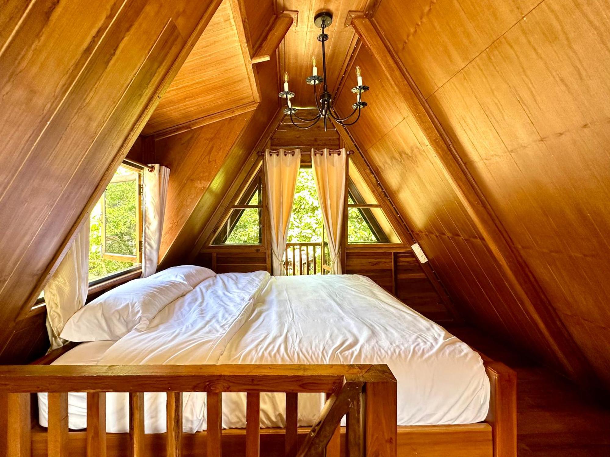 Ban Kaew Mo Ra Glamping & Restaurant Hotel Pang Mapha Екстериор снимка