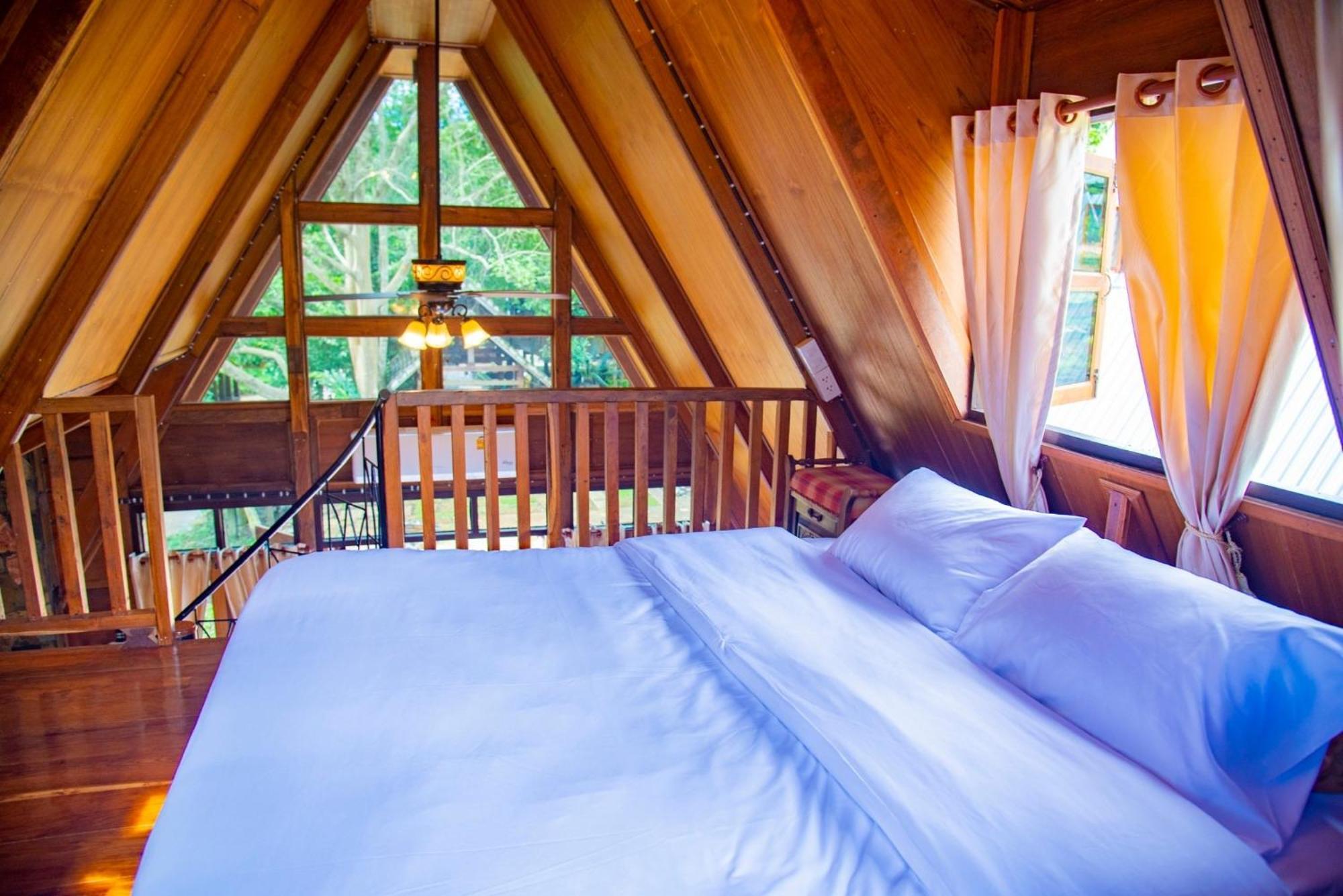 Ban Kaew Mo Ra Glamping & Restaurant Hotel Pang Mapha Екстериор снимка