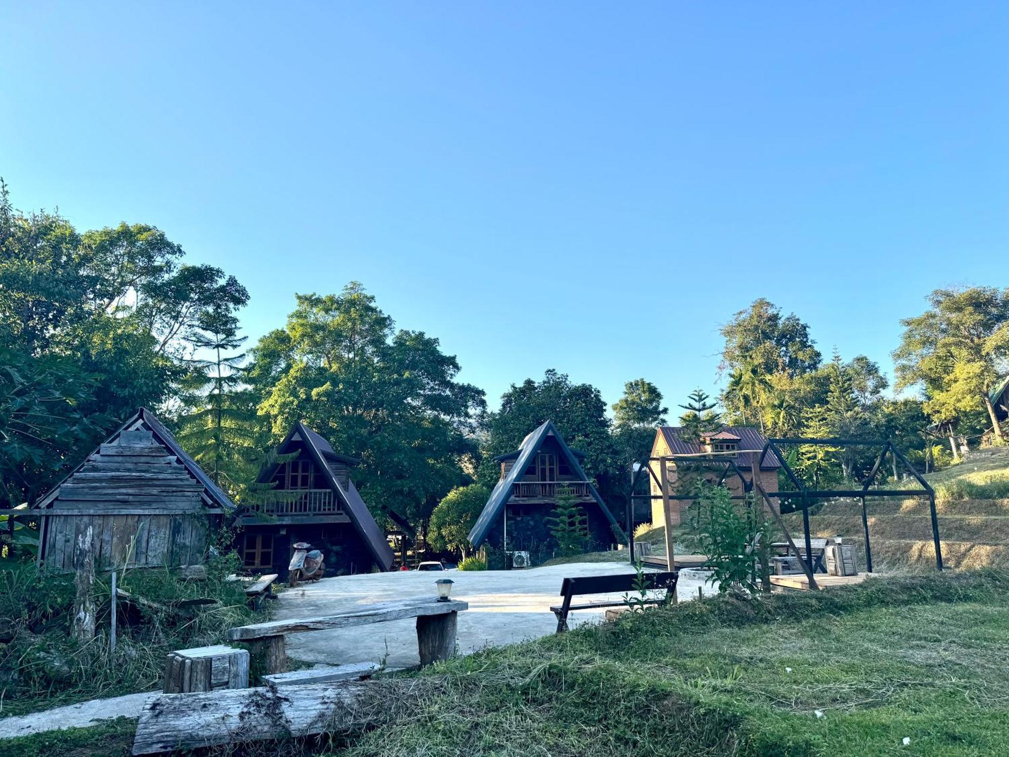 Ban Kaew Mo Ra Glamping & Restaurant Hotel Pang Mapha Екстериор снимка