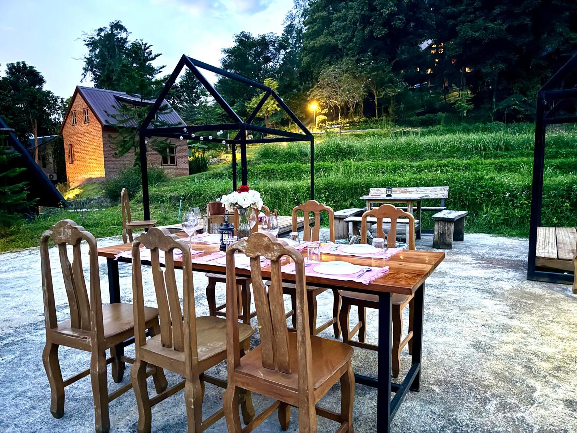 Ban Kaew Mo Ra Glamping & Restaurant Hotel Pang Mapha Екстериор снимка