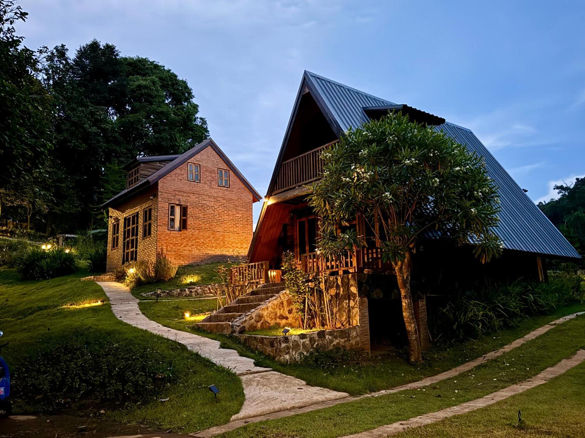 Ban Kaew Mo Ra Glamping & Restaurant Hotel Pang Mapha Екстериор снимка