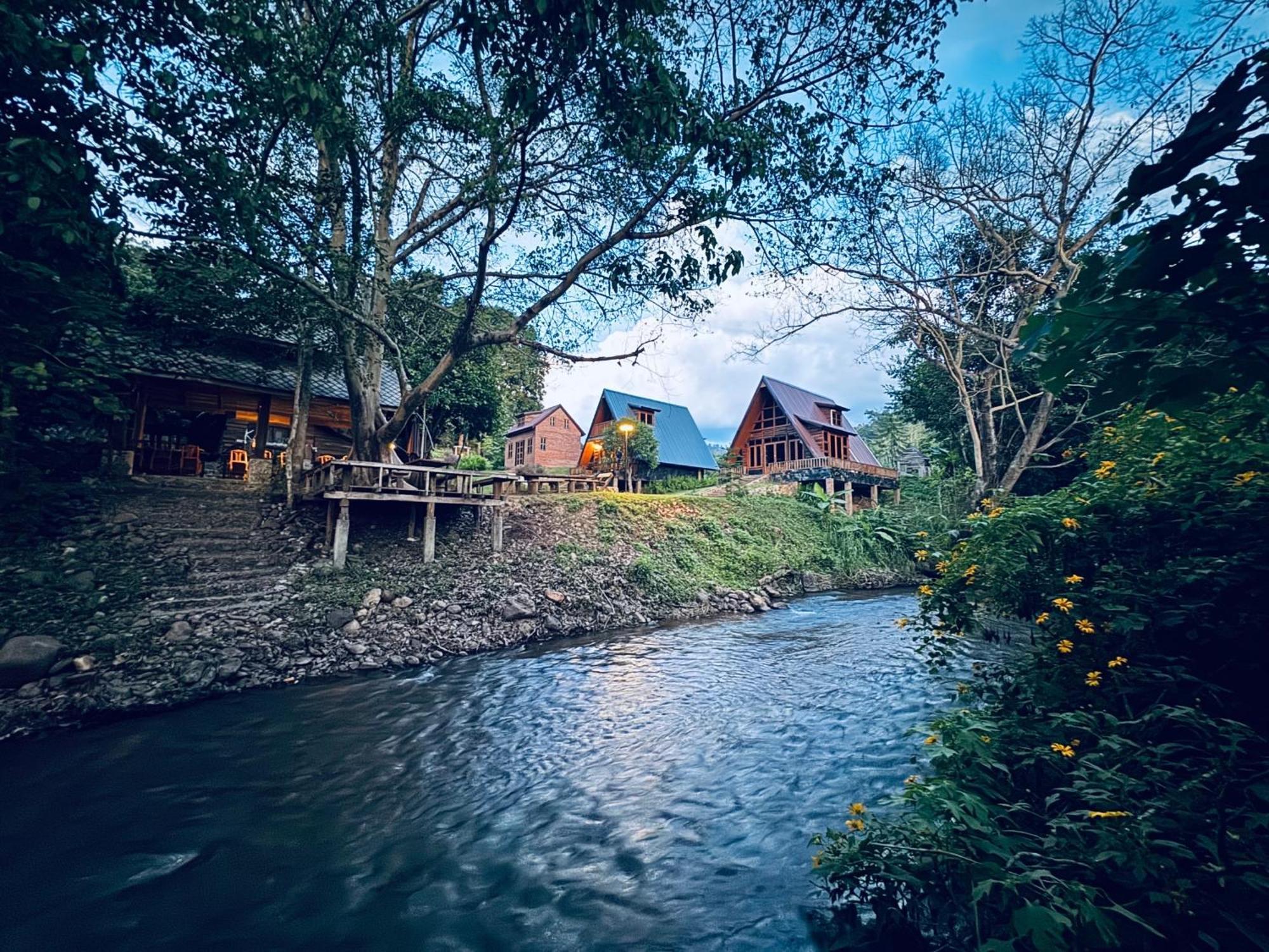 Ban Kaew Mo Ra Glamping & Restaurant Hotel Pang Mapha Екстериор снимка